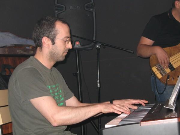 The_Latin_Train_Connection_1