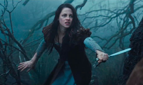 kristen-stewart-snow-whit-008