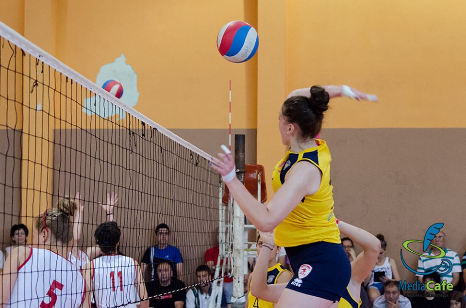 maritza-volleyball7